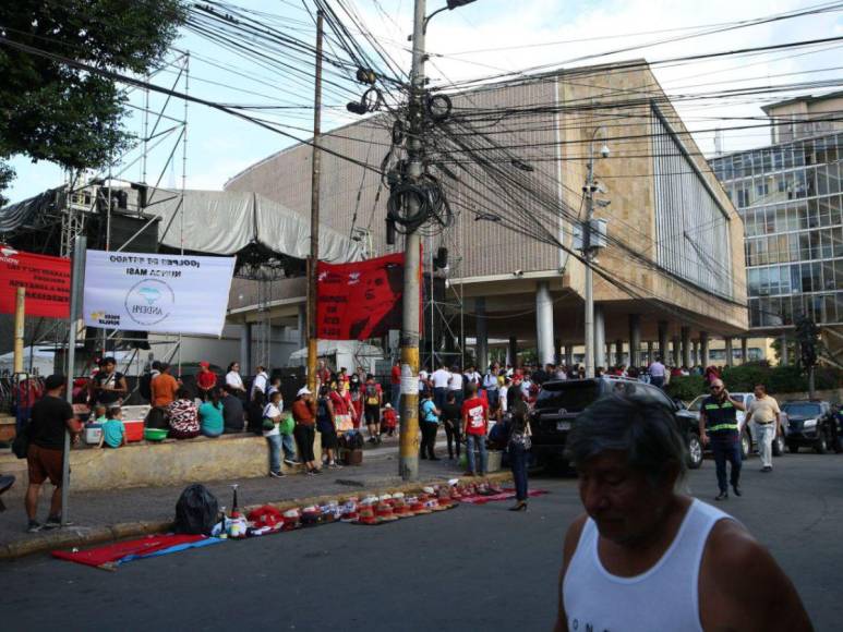 Con manifestantes en los bajos del CN y fuerte resguardo policial: así vivió Honduras el segundo día sin elección del fiscal