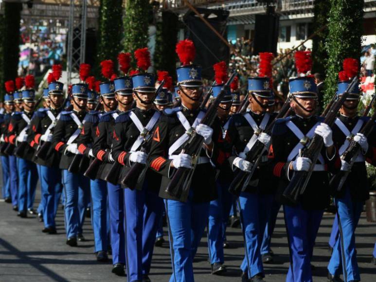 Así fue el desfile de policías y militares durante la celebración de la Independencia de Honduras