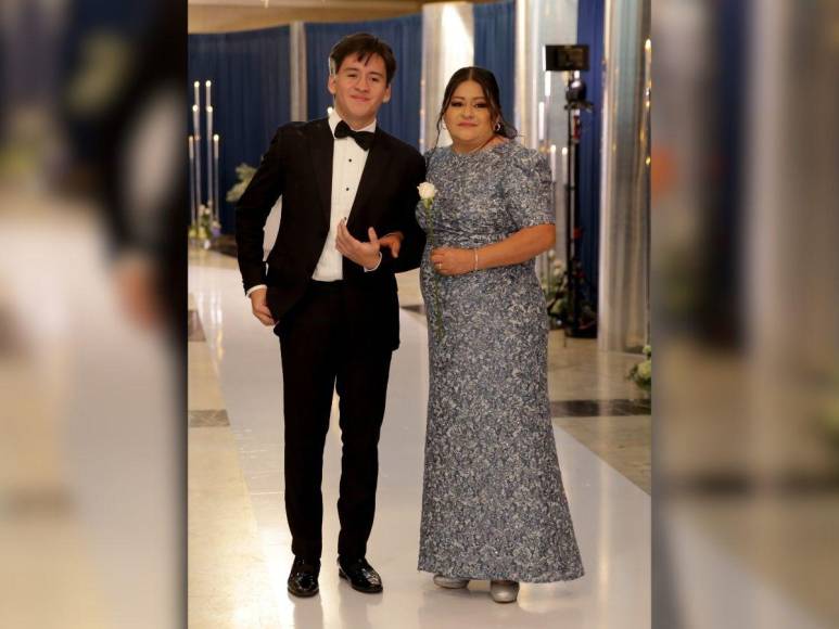 Prom 2024 de la Mayan School: Un sofisticado festejo colmado de excelencia