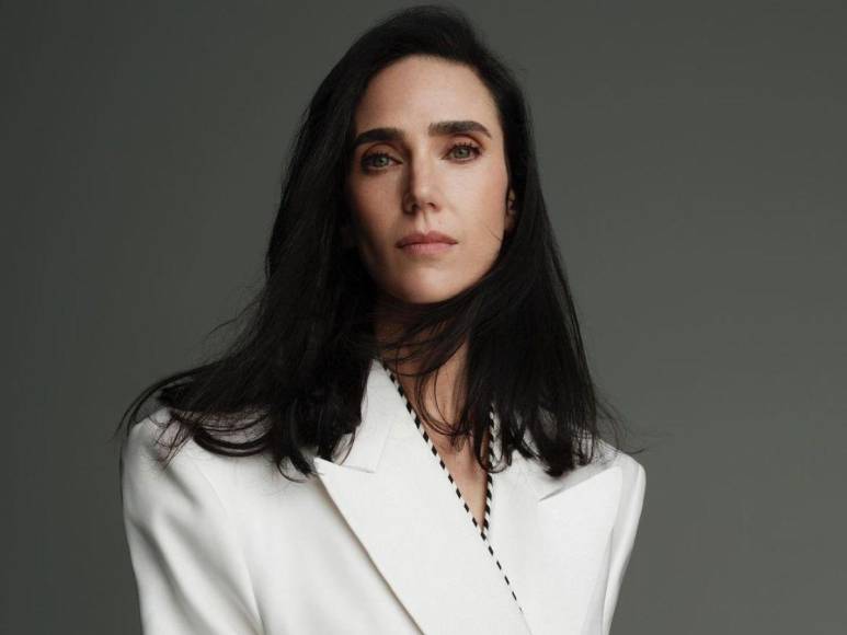 Jennifer Connelly sorprende al revelar su escultural figura a los 52 años