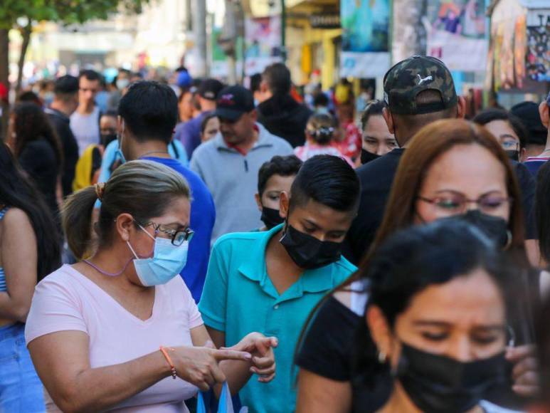 El movimiento comercial que deja la temporada navideña en el Paseo Liquidambar de la capital