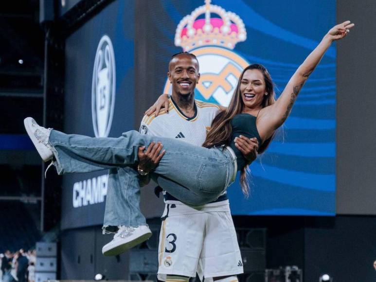 Eder Militao y Karoline Lima en polémico intercambio de parejas