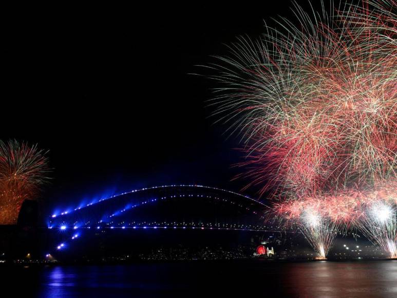 Con espectáculos de fuegos artificiales, así celebran Año Nuevo 2023 en el mundo