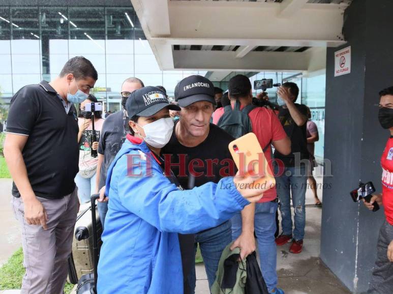 ¡Ilusión merengue! Así se vivió la llegada de Pedro Troglio a Honduras para tomar las riendas del Olimpia