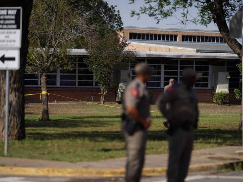 Cronología: dos horas de terror y 21 víctimas dejó tiroteo en escuela primaria de Texas