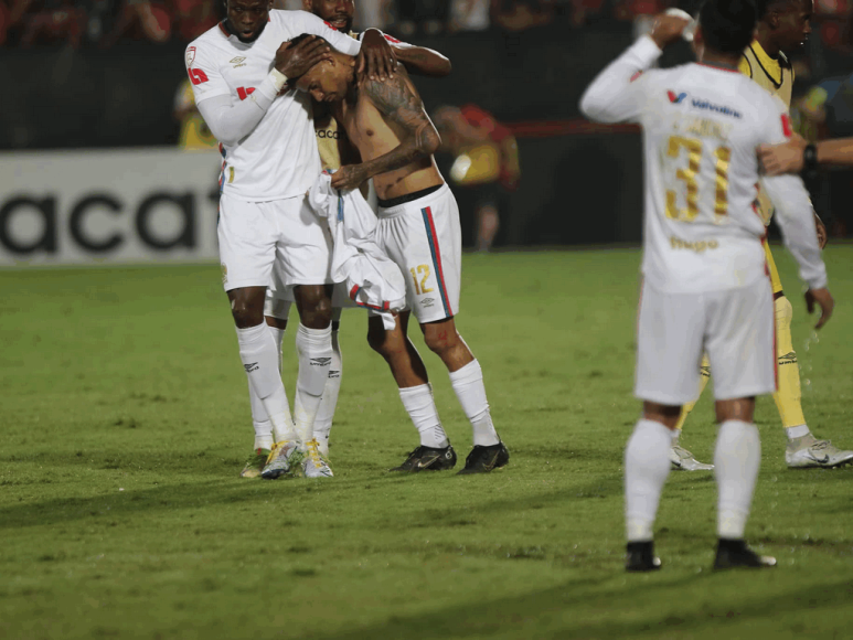 ¡Rey León! Imágenes del festejo de Olimpia tras ganar la Concacaf League 2022