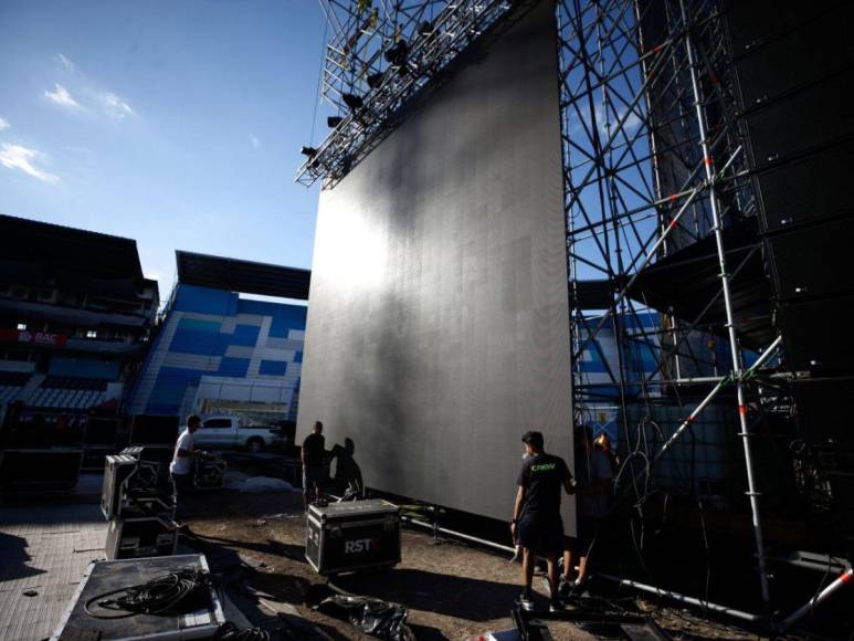 Ultiman detalles en el Estadio Nacional para concierto de Daddy Yankee en Tegucigalpa