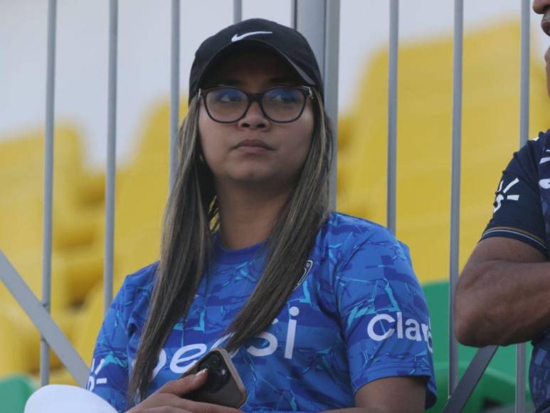 Bellezas que roban suspiros y emoción previo al clásico de Olimpia vs Motagua