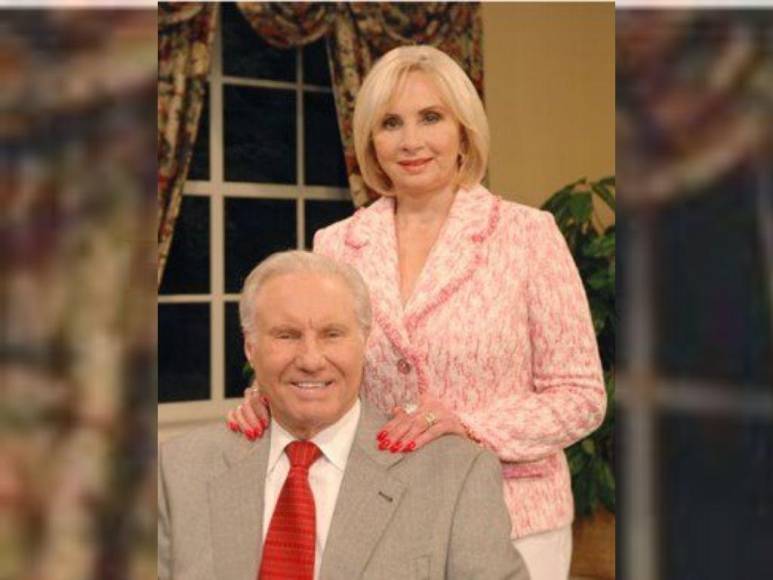 Jimmy Swaggart, el influyente pastor de EEUU que confesó sus pecados y lloró en TV