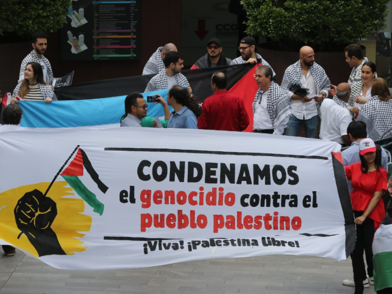 Palestinos residentes en Honduras protestan en la Embajada de Israel