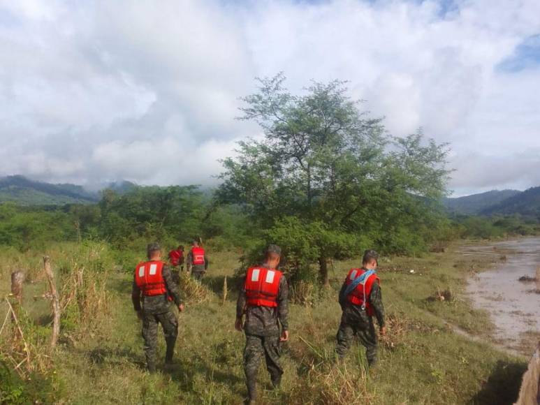 Un niño muerto y un desaparecido: Lo que se sabe sobre la tragedia de migrantes brasileños en río Guayambre