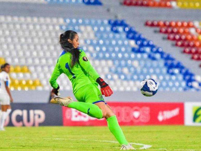 Madelinne Nieto, de graduarse en la UNAH a jugar con Honduras