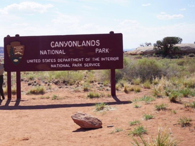 Padre e hija mueren por ola de calor durante excursión en Parque Canyonland