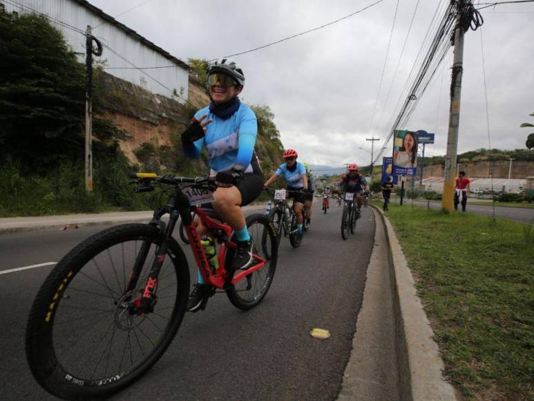 Las 30 mejores imágenes que dejó la undécima Vuelta Ciclística de EL HERALDO 2022