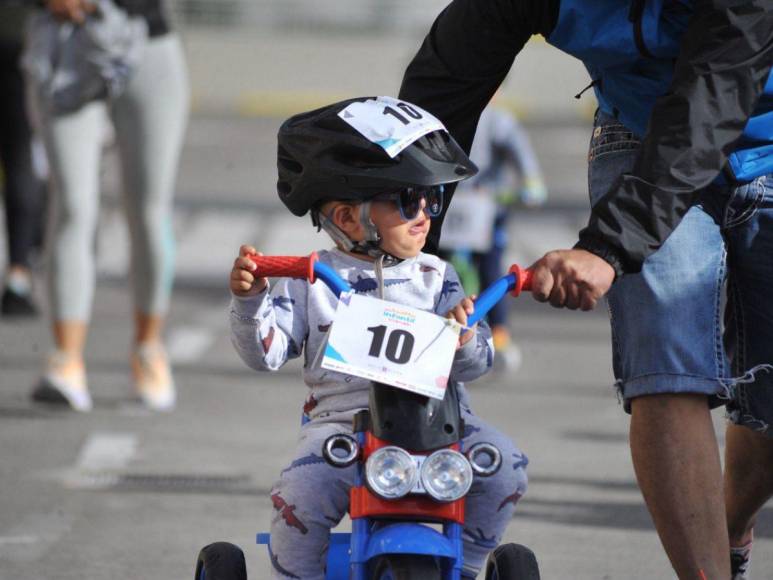 ¡Vamos, pedaleen!: Así arrancó la Vuelta Ciclística Infantil 2023