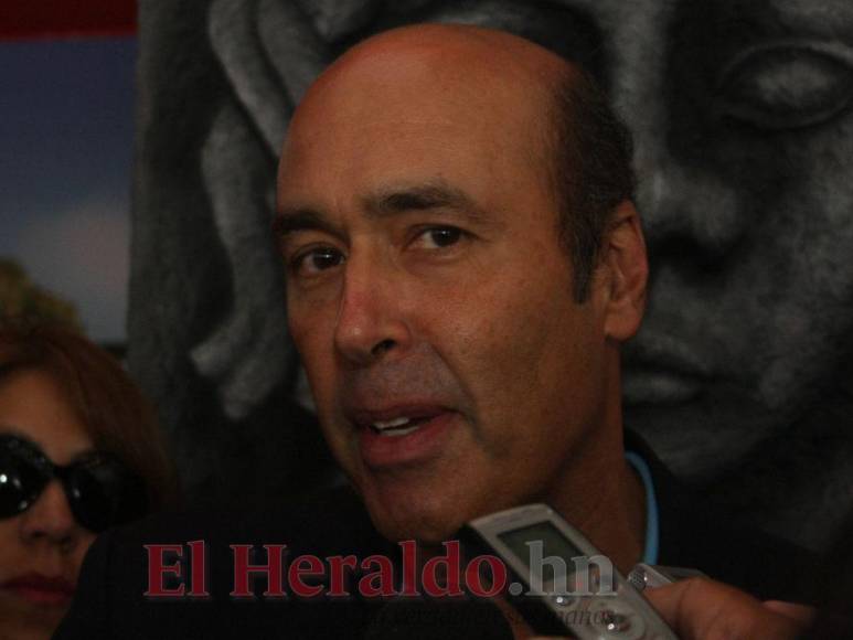 ¿Quién es Hugo Llorens, el “lobista” del actual gobierno de Xiomara Castro?