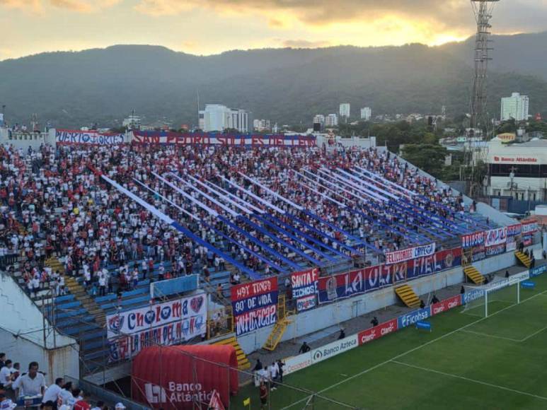 ¡Fiesta merengue! El Morazán se viste de blanco para el clásico Olimpia-Motagua