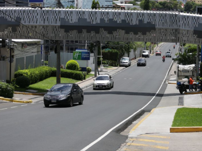 Los “dragones” transforman viejas calles a vías de alta calidad en la capital