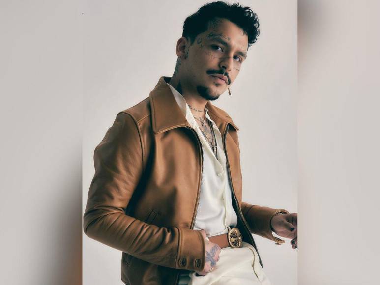 Christian Nodal habla de cuánto dinero ha acumulado y de su relación con Cazzu