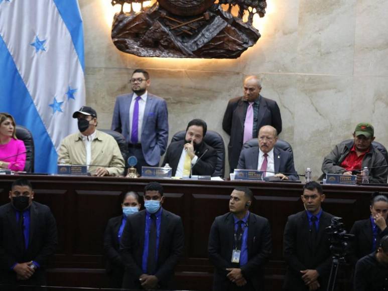 Otra vez las dos mociones para elegir al fiscal no alcanzan los votos necesarios en el Congreso de Honduras