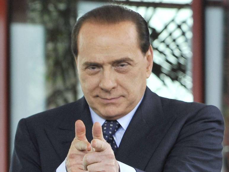 Escándalos sexuales, poder y dinero: la vida de Silvio Berlusconi