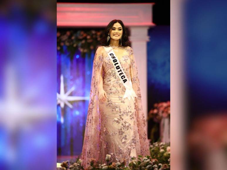 Elegantes y coloridos: los vestidos de la pasarela de gala en Miss Honduras 2024