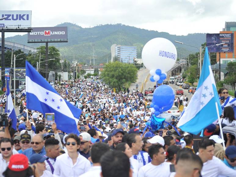 Los mensajes y lo que no se vio de la Gran Marcha por Honduras