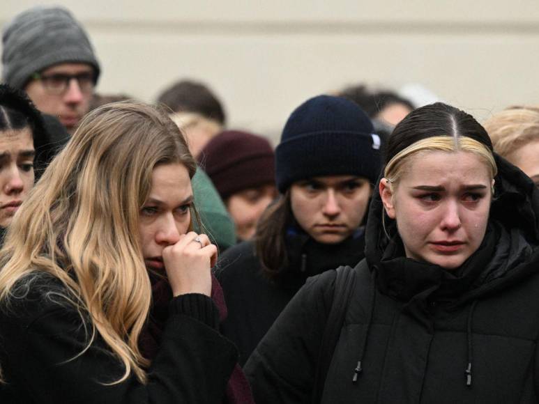 Mató a su padre, fue a la universidad y asesinó a 13 personas en Praga