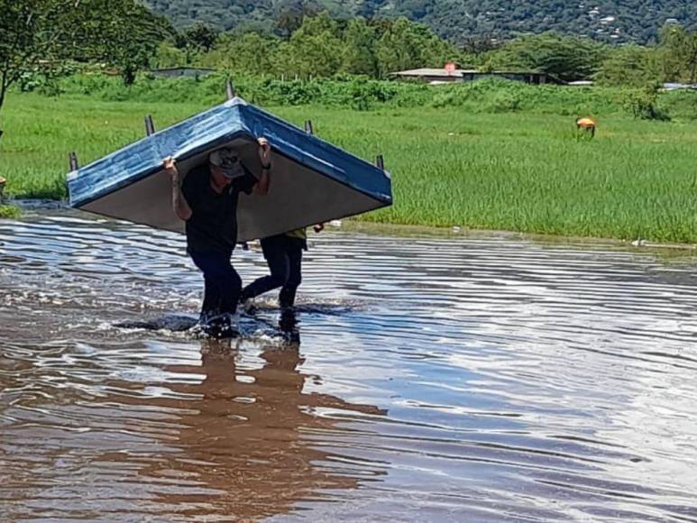 Alerta roja y cientos de familias evacuadas: los efectos de la crecida del Río Ulúa