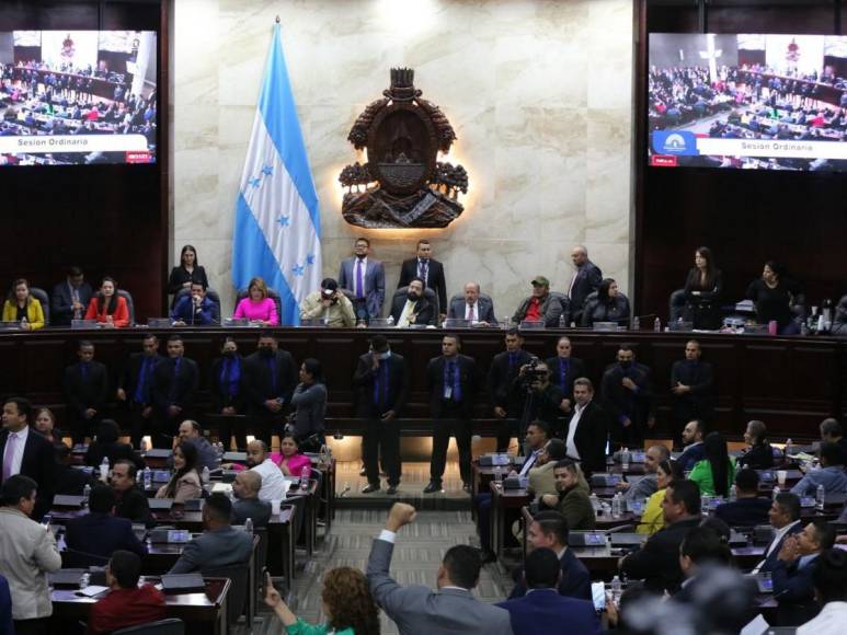 Otra vez las dos mociones para elegir al fiscal no alcanzan los votos necesarios en el Congreso de Honduras