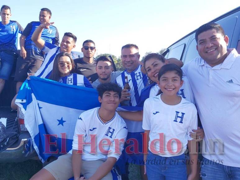 Ambientazo y emoción previo al partido de Honduras vs Argentina