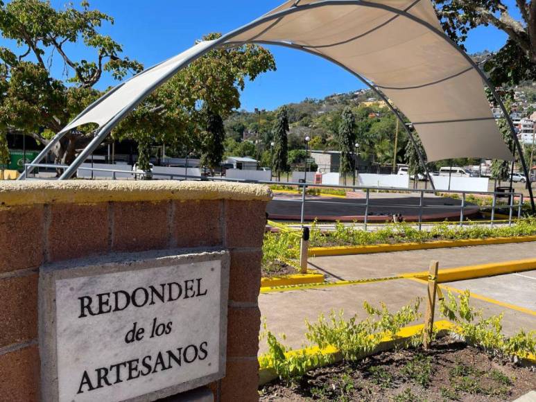 Accesible y con mejor ornato quedó el redondel de Los Artesanos con su remodelación