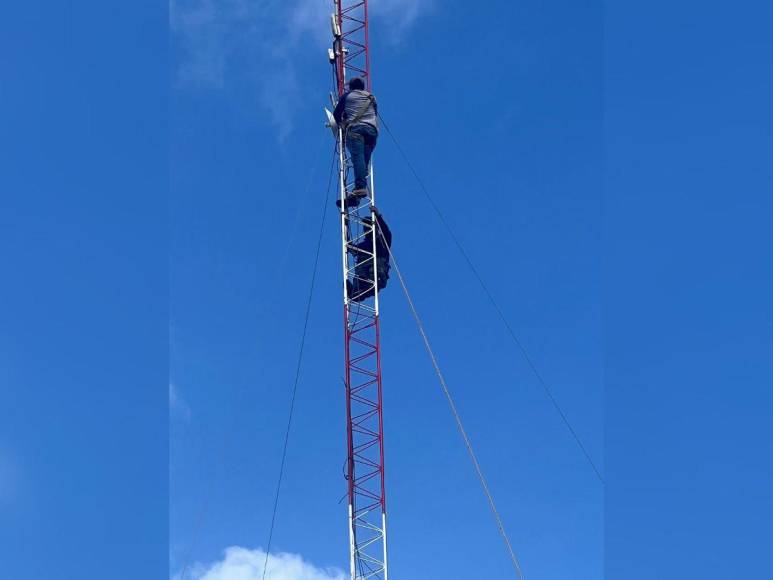 Desmantelan antena de 100 metros que daba red Wifi a cárcel de Támara