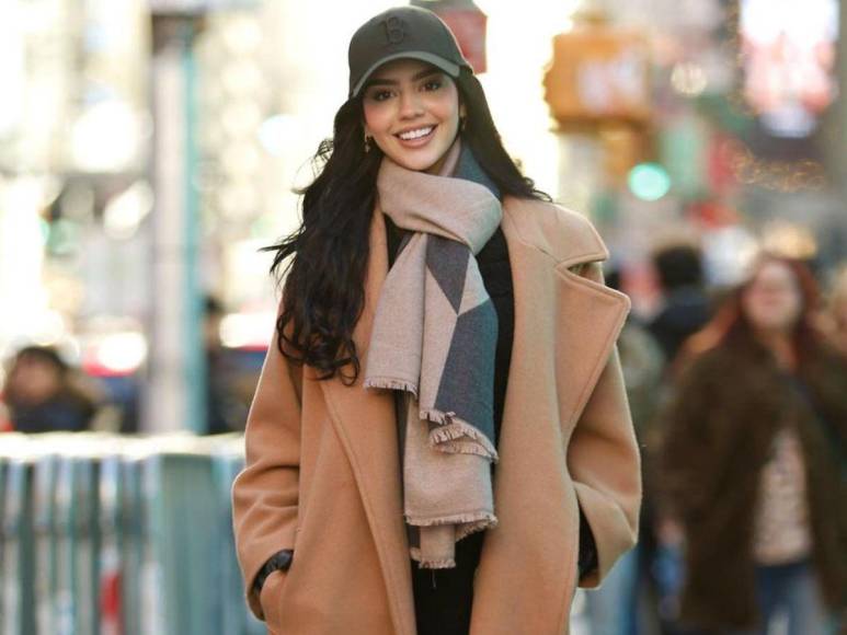 Zu Clemente deslumbra con hermosos looks durante su estadía en Nueva York