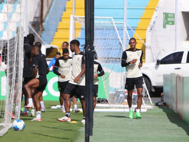 Olimpia realizó su último entreno previo al duelo ante CAI en el Nacional: Con bajas