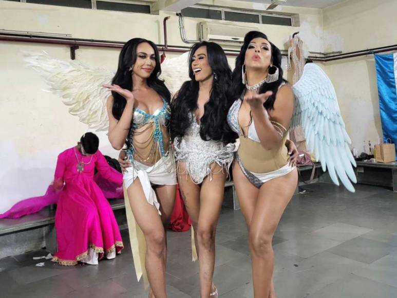 Amelia Vega, azafata trans hondureña, se corona como Miss Queen Universe