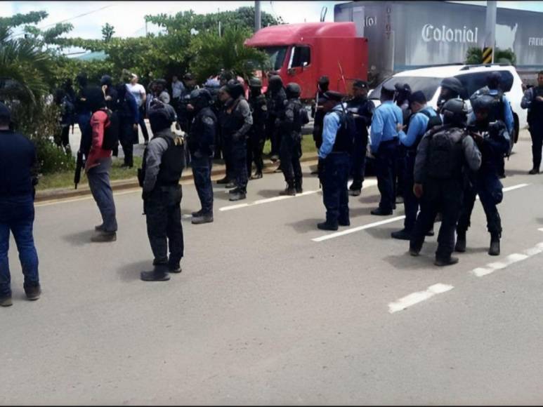 “¡Ya basta de tantos apagones!”: Así fue la toma de carretera en Campamento, Olancho