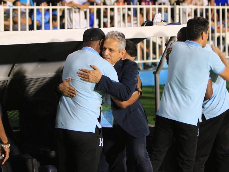 ¡No se vio en TV! Apoyo de la afición, festejos y contundente goleada de Honduras ante Cuba