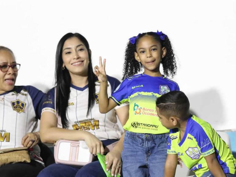 Bellas damas engalanaron el Olancho FC vs Olimpia: Esposa de futbolista causó furor