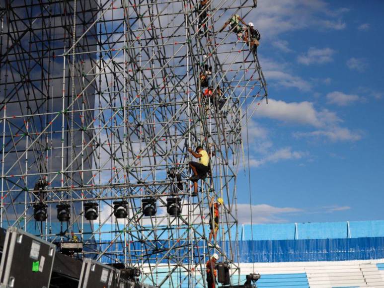 Ultiman detalles en el Estadio Nacional para concierto de Daddy Yankee en Tegucigalpa