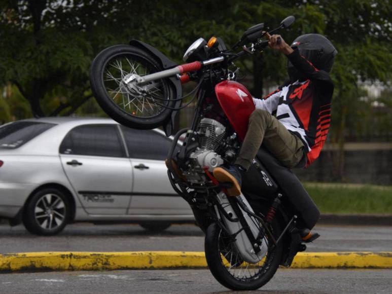 Las imprudencias más comunes entre los motociclistas hondureños