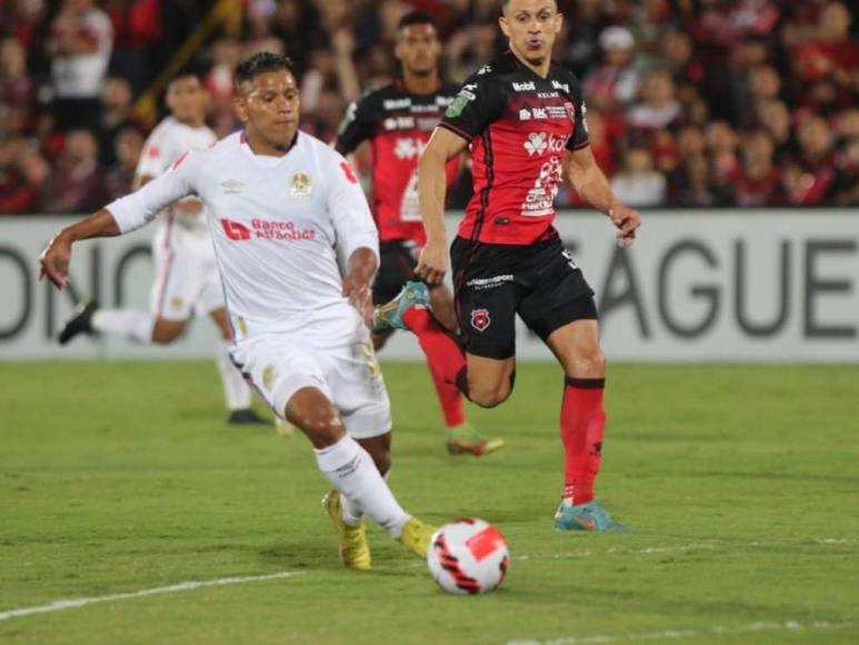 Las mejores imágenes de la final entre el Olimpia y Alajuelense