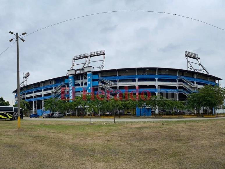 Caninos, Olímpico vacío y futbolistas listos: imágenes de la previa Honduras vs. México