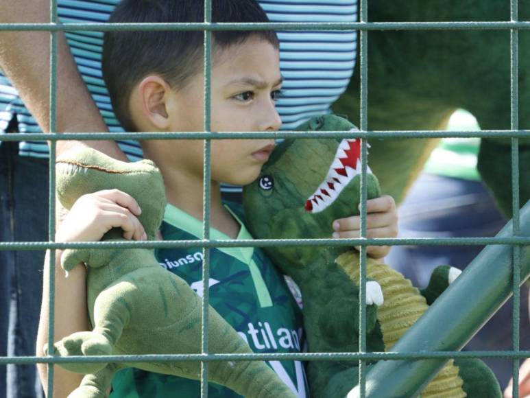 ¡El amor en el Yankel es verde! Así se vive el ambiente previo al Marathón- Real sociedad