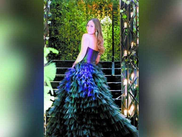 FOTOS: Elegancia y sobriedad en la prom 2022 de la Escuela Americana