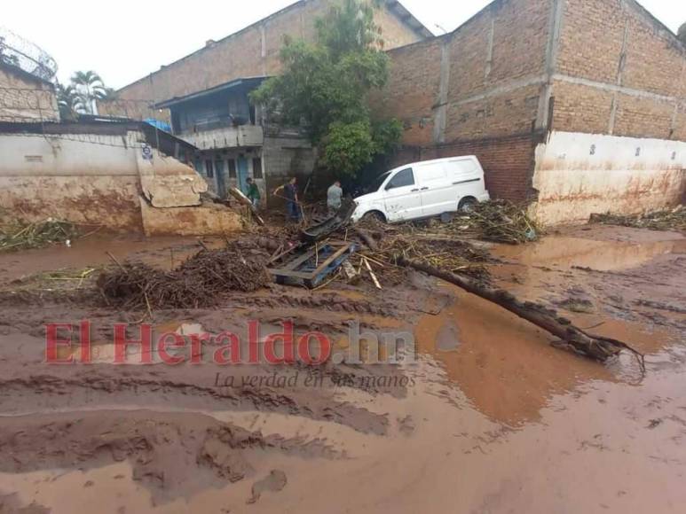 Destrucción y ruinas: lo que dejó la lluvia en su paso por la capital