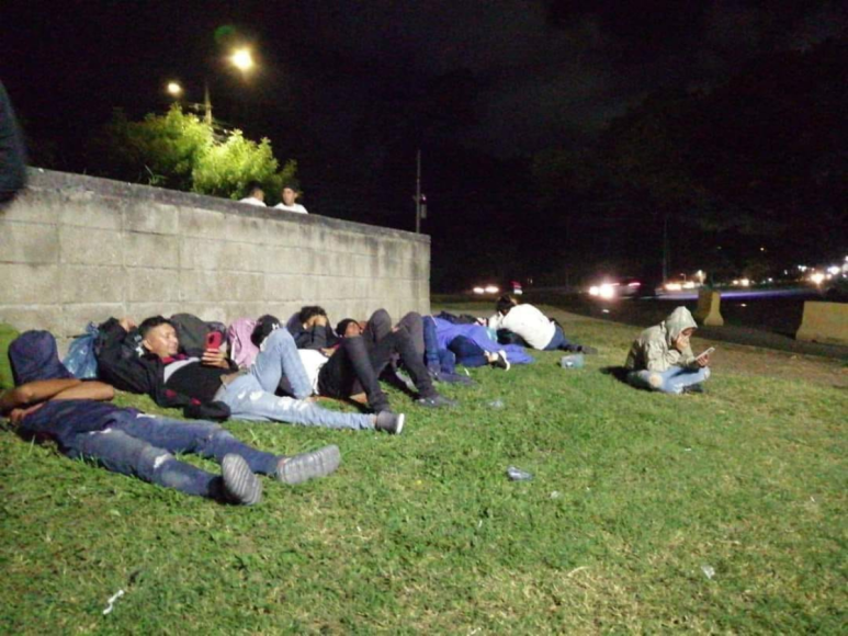 Sale caravana de hondureños en busca del sueño americano