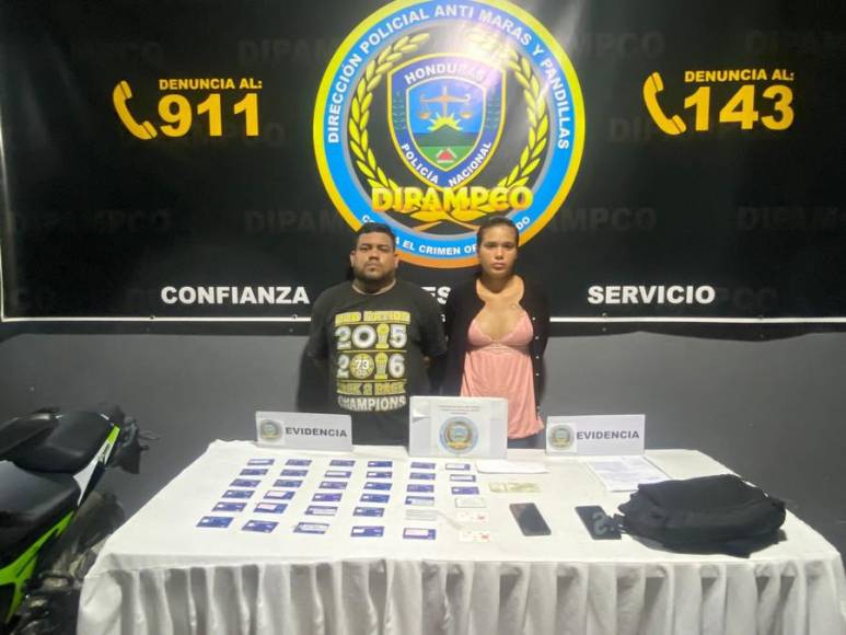 Libretas de extorsión, chips y amenazas de muerte: lo decomisado a pareja en SPS