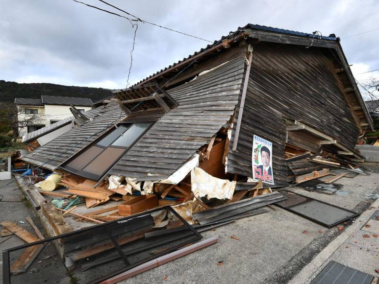 Imágenes del terremoto en Japón, que cobró la vida de al menos 55 personas