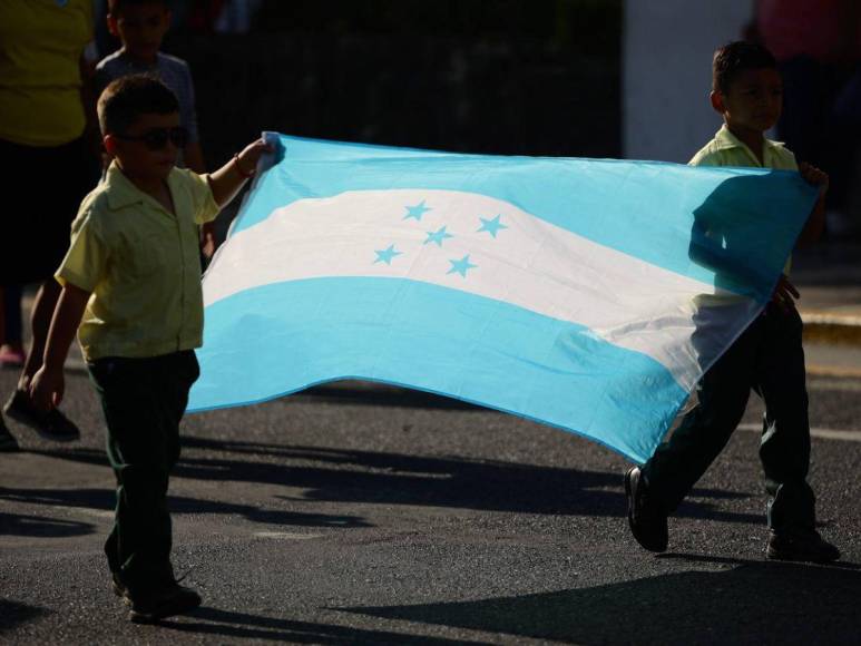 Las mejores imágenes de los desfiles de educación prebásica en la zona norte de Honduras